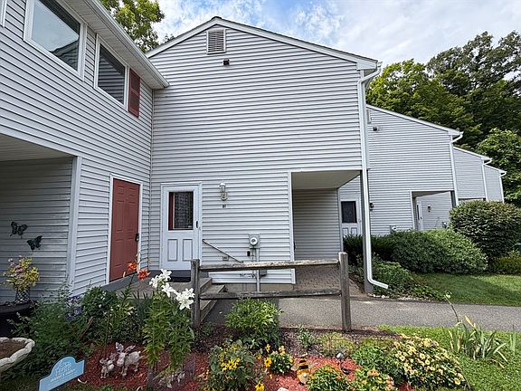 3rd image of 81 Briar Way
