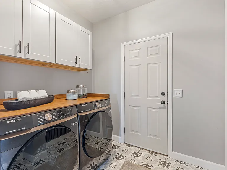 1873 E Oak Bend Dr — Photo 14