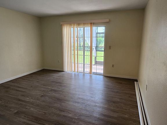 3rd image of 1707 Shadow Ln #1707