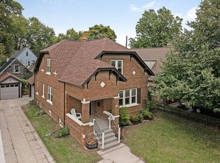 1606 Torrison Dr, Manitowoc, WI 54220