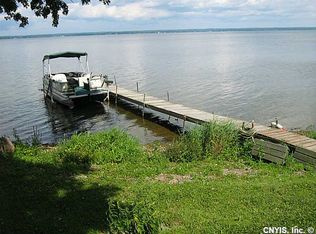 7327 Lakeshore Rd, Cicero, NY 13039