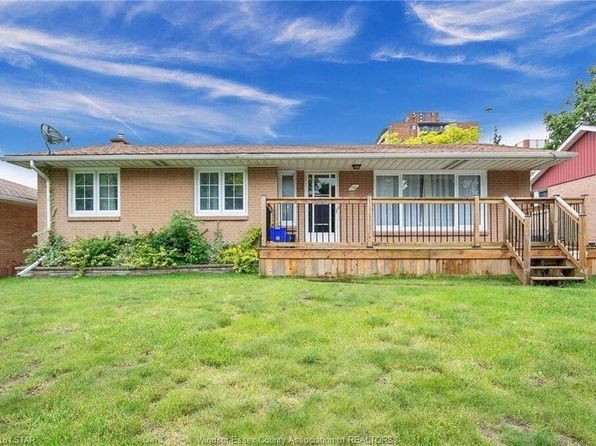 10 Countess St, Leamington, ON N8H 2H3