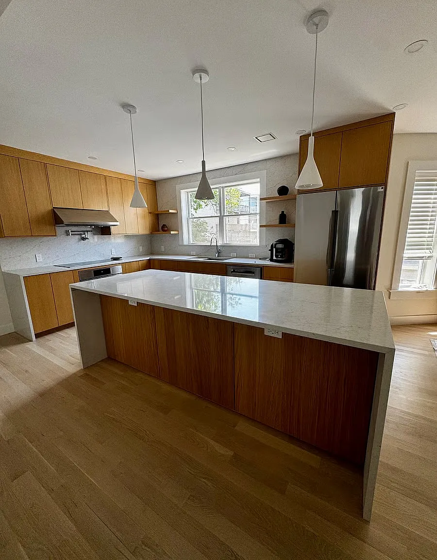 3 bed, 1100 sqft, $1,600 — Photo 2