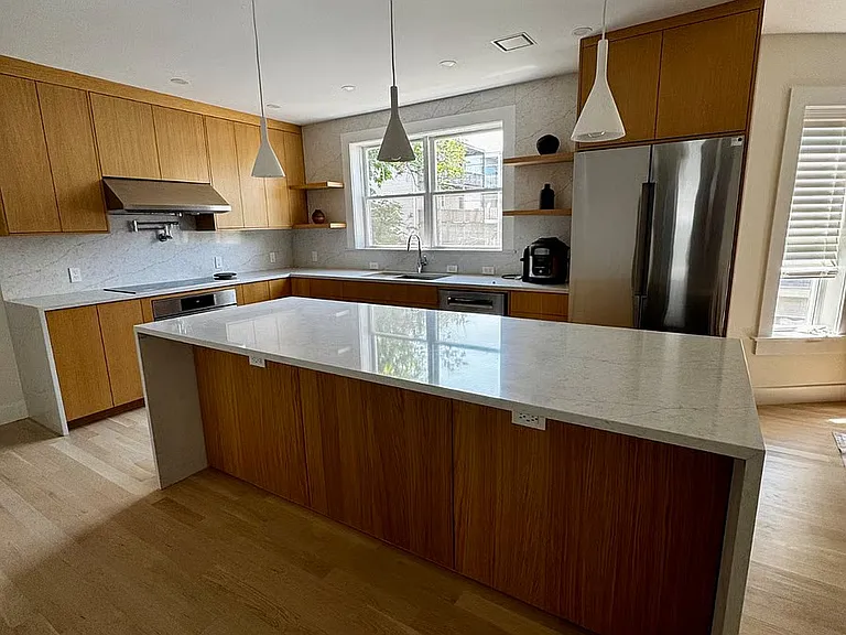 15 Lonsdale St #2 — Photo 2