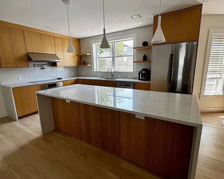 15 Lonsdale St #2