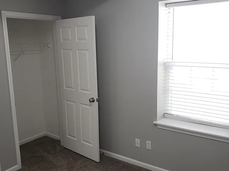 8327 N Nodaway Ave #8327 — Photo 11