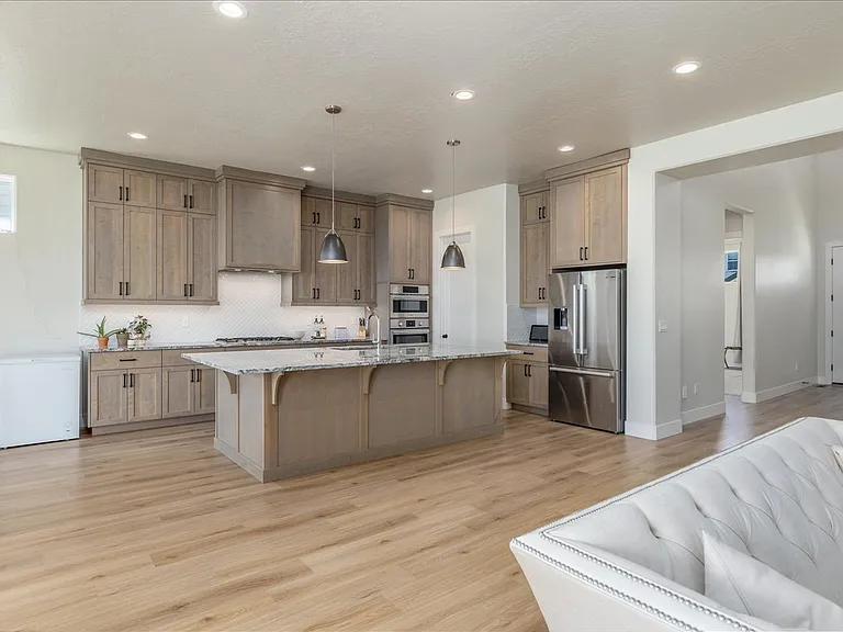 5562 S Zaivcla Ave — Photo 21