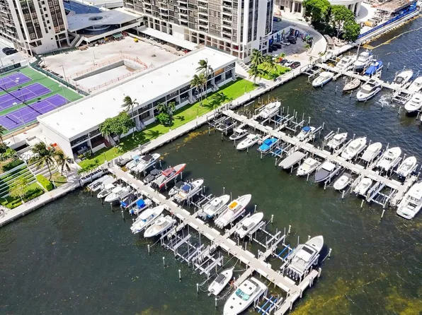 1915 Brickell Ave, Miami, FL