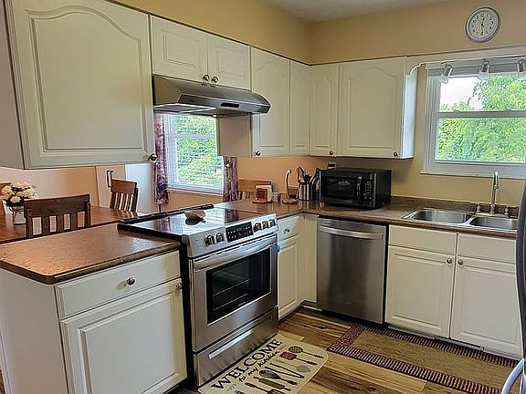 4th image of 1303 Fox Lair Pl