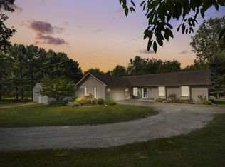 10520 Leeke Rd, Chelsea, MI 48118