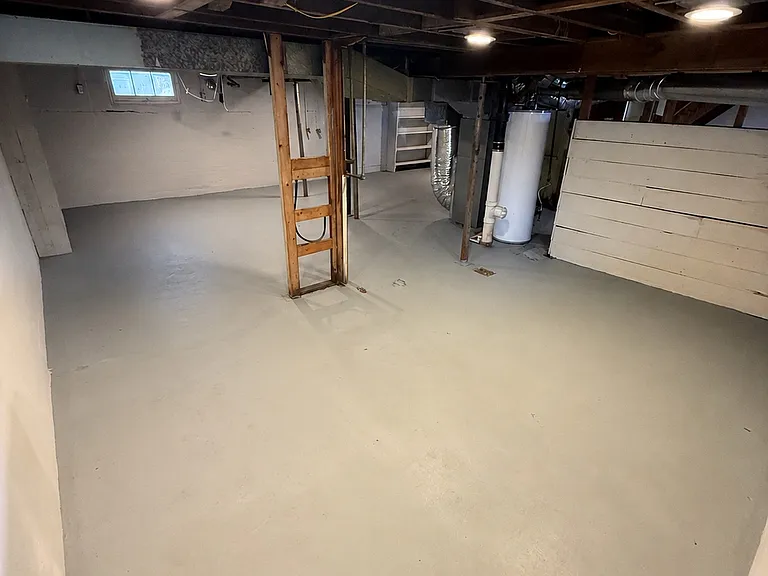 720 Seminary St — Photo 18