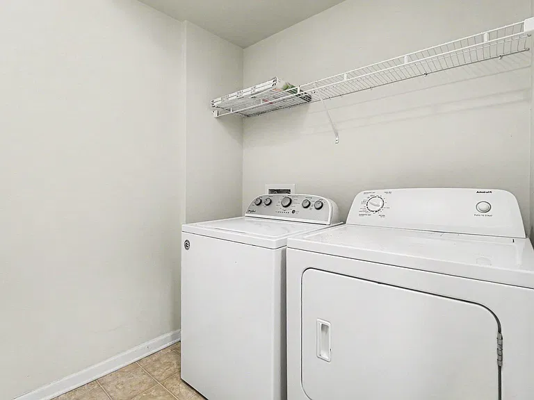 27902 Hopkins Dr — Photo 13