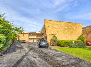 16 N Garfield St #2-H, Lombard, IL 60148