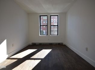 306 Albany Ave APT 2F, Brooklyn, NY 11213