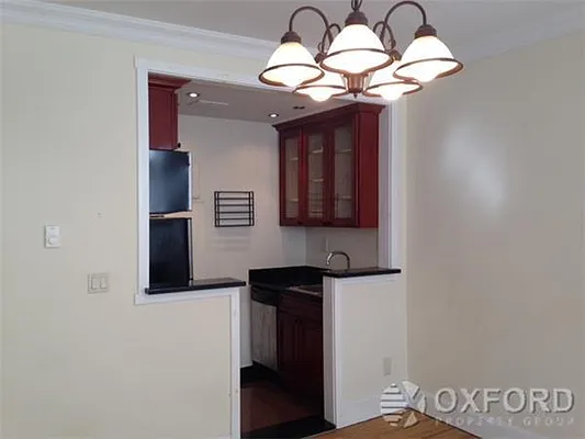 Rented by Oxford Property Group | media 33