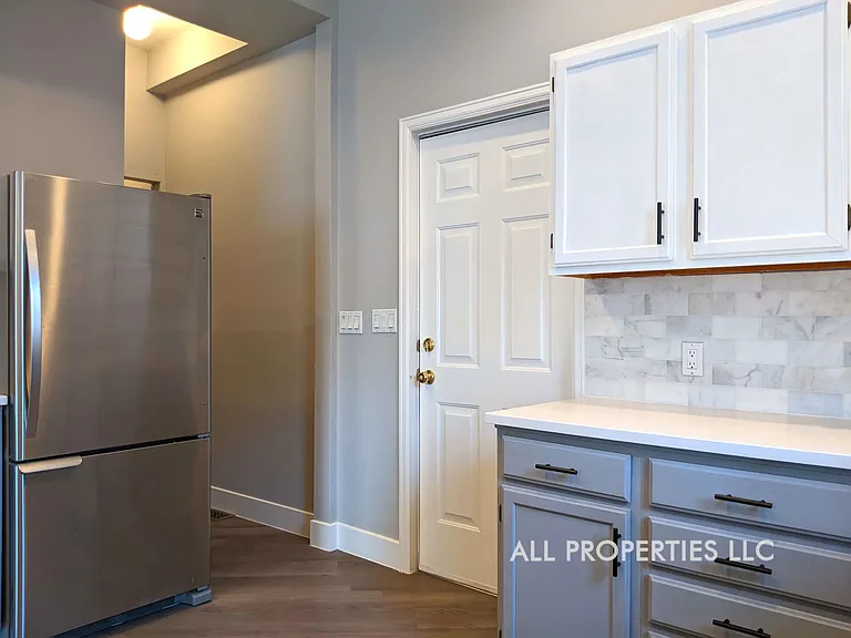 123 E Bayaud Ave — Photo 26