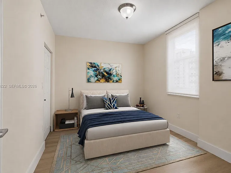 115 SW 11th St #707 — Photo 8