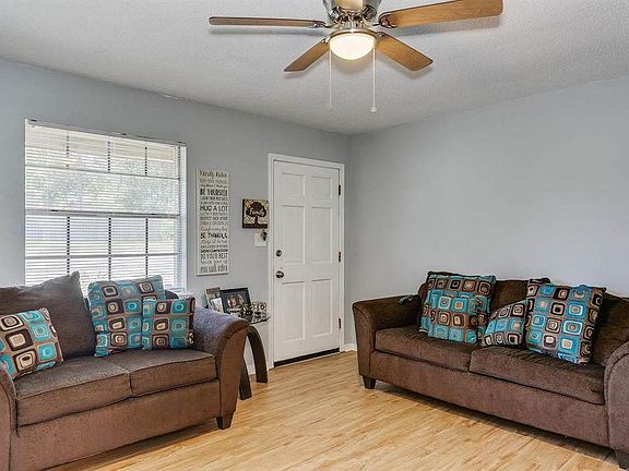 4th image of 4800 Tradewinds Dr #4800