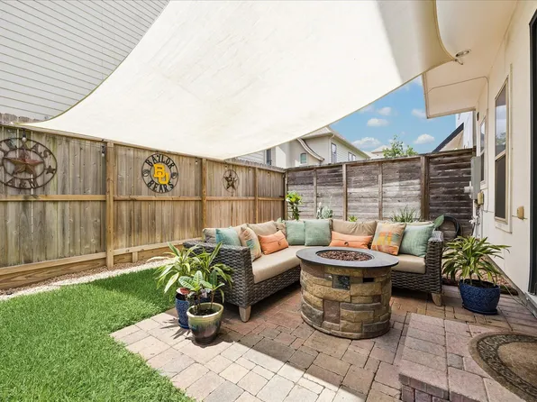 2703 Arabelle Grv, Houston, TX 77007