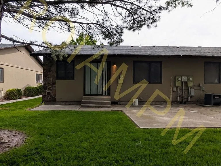 143 Robbins Ave — Photo 12