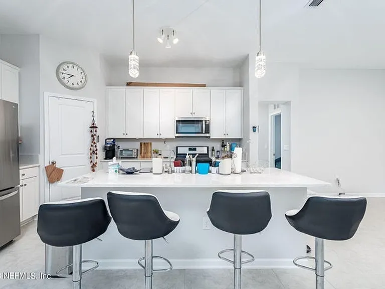 581 Meadow Ridge Dr — Photo 5