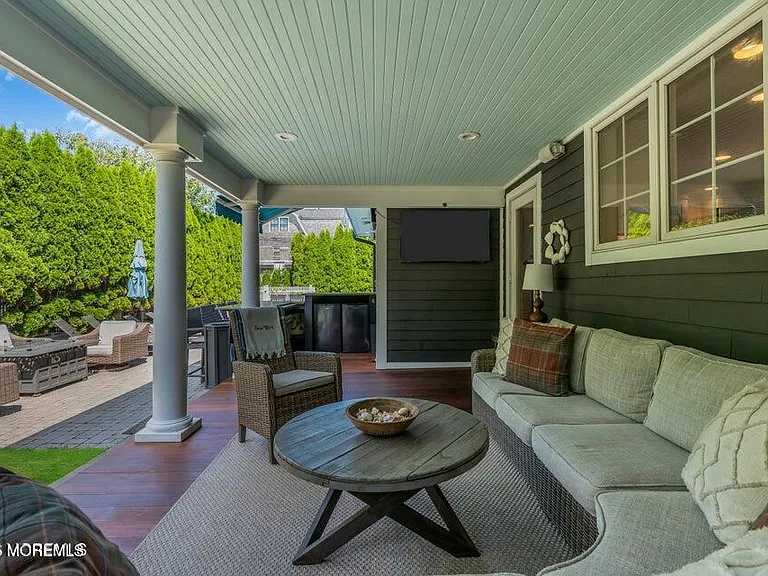101 Neptune Pl — Photo 55