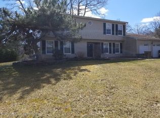 7 High Ridge Rd, Ocean, NJ 07712