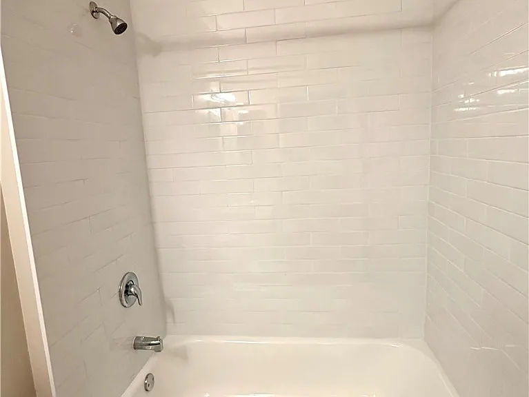 1466 Argyle Dr — Photo 19