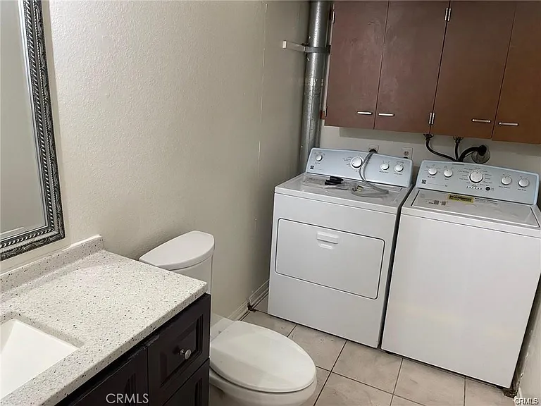 18504 Mayall St #C — Photo 9