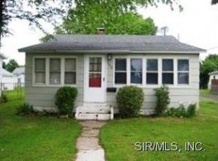 200 Walnut St, Roxana, IL 62084