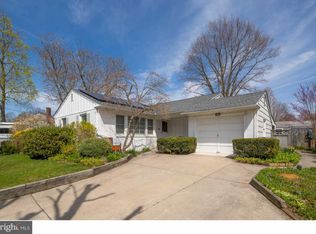 29 Winding Way Rd, Stratford, NJ 08084