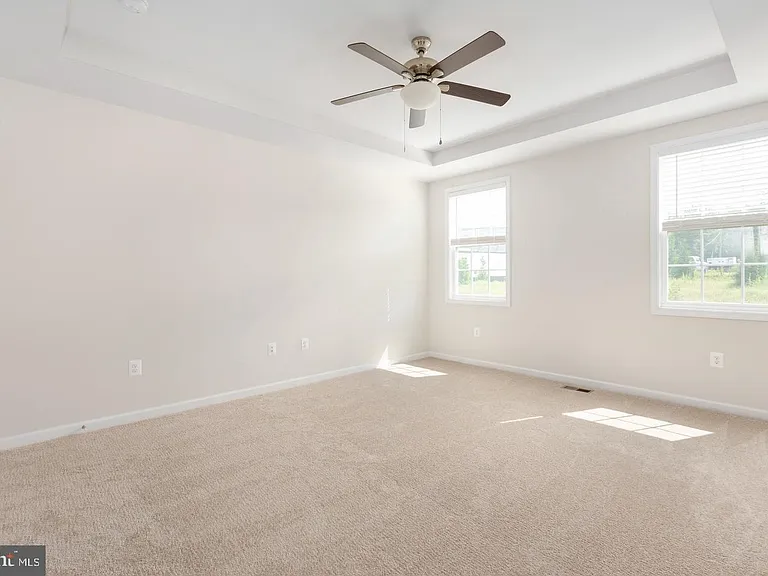 9627 Hillcrest Dr — Photo 33