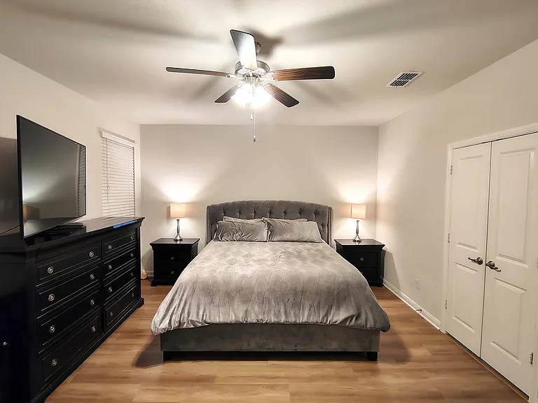 423 Regatta Ln — Photo 13
