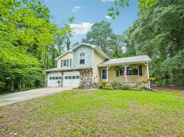 131 Jennifer Ln, McDonough, GA 30253