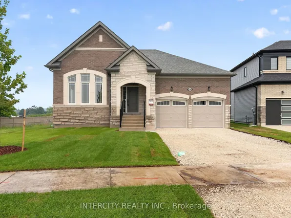 38 Legacy Cir, Wasaga Beach, ON L9Z 0L8