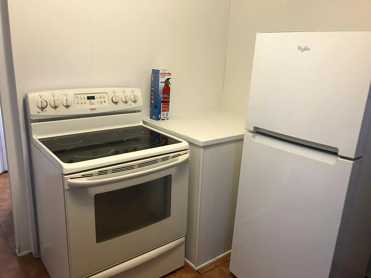 600 18th St APT 2 photo 1