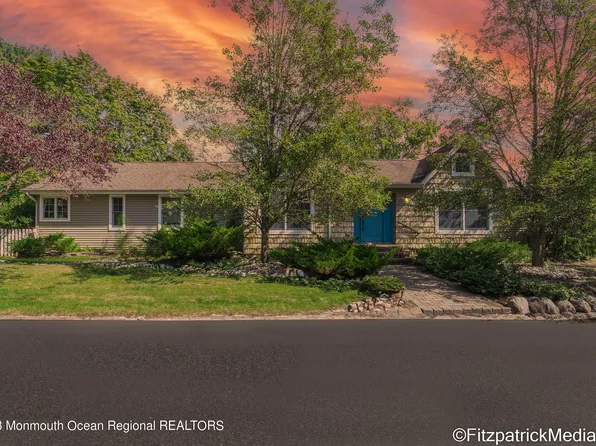 507 Garwood Street, Oakhurst, NJ 07755