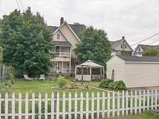2nd image of 2114 Cummings St