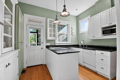 1st image of 1319 Massachusetts Ave SE #1