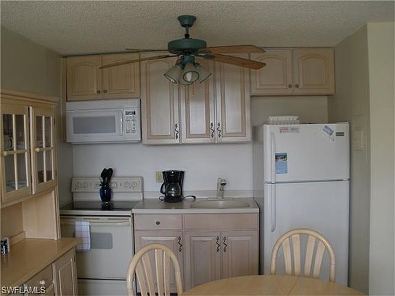 4th image of 7360 Estero Blvd APT 103