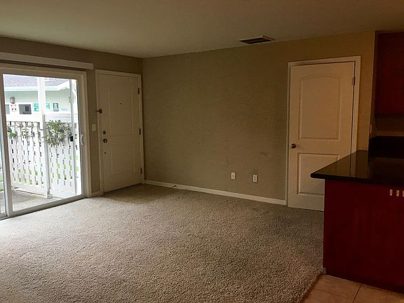 2nd image of 755 14th Ave APT 503