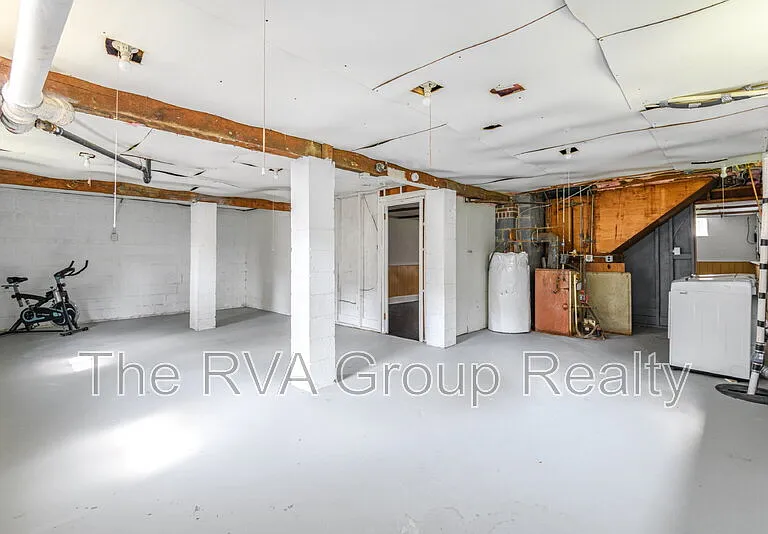2201 Lydell Dr — Photo 24