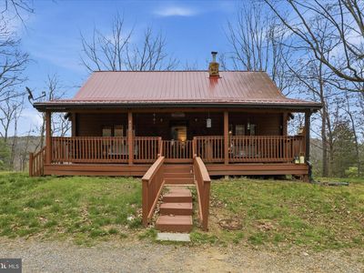 412 Hideaway Ln, Berkeley Springs, WV 25411