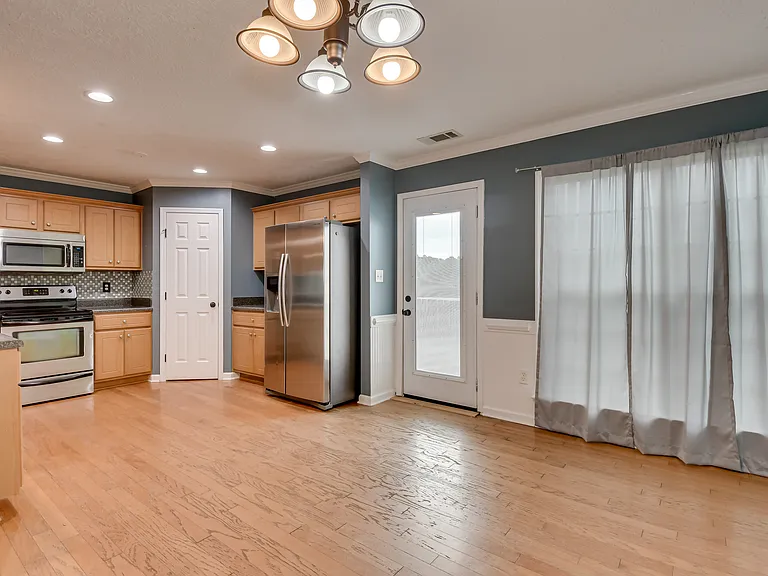 223 Old Berzelia Rd — Photo 24