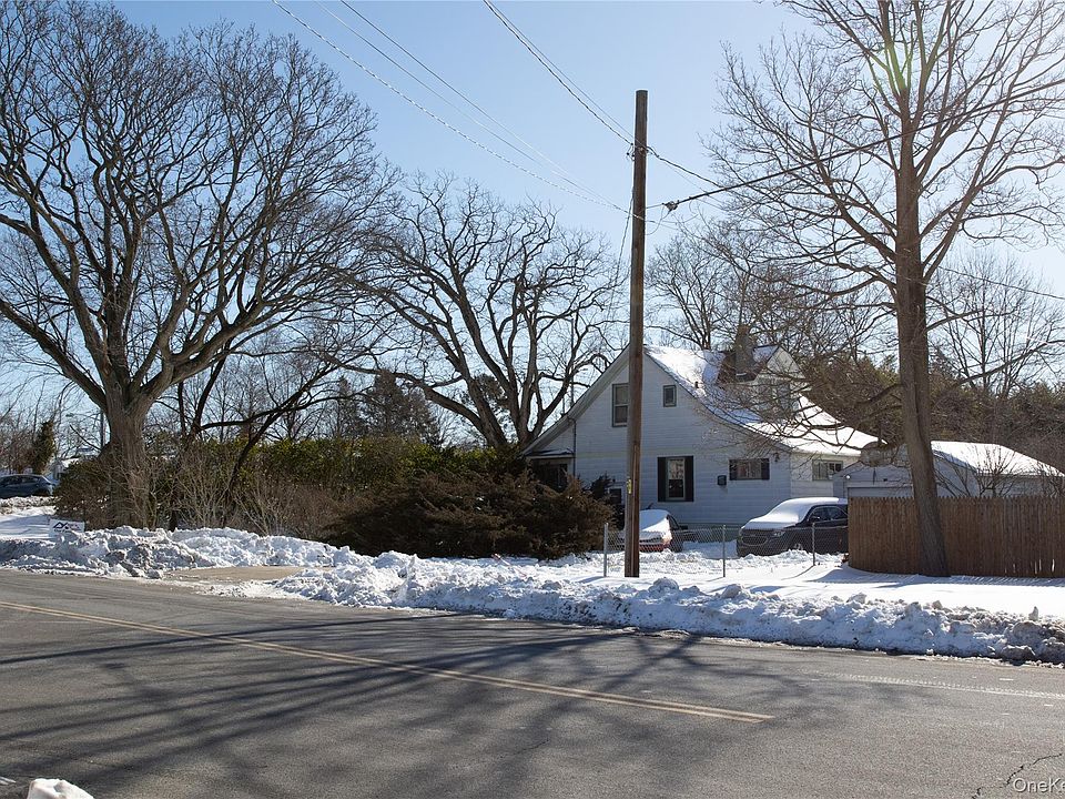 1st image of 144 Carleton Avenue