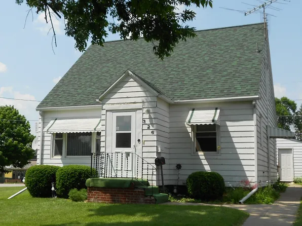 326 Pleasant St, Rockwell City, IA 50579