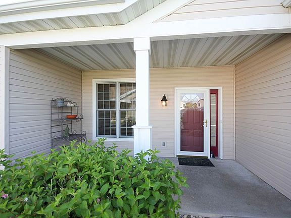 2nd image of 3318 N Stonecreek Dr #64