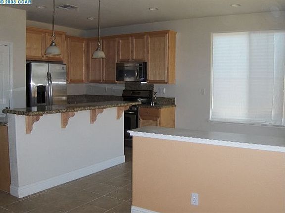 3rd image of 347 W Las Brisas Dr