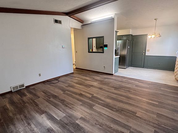 4th image of 1453 SW 61st Ter