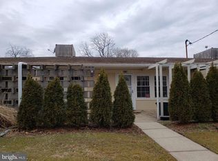 20 New Rd APT 2A, Kendall Park, NJ 08824